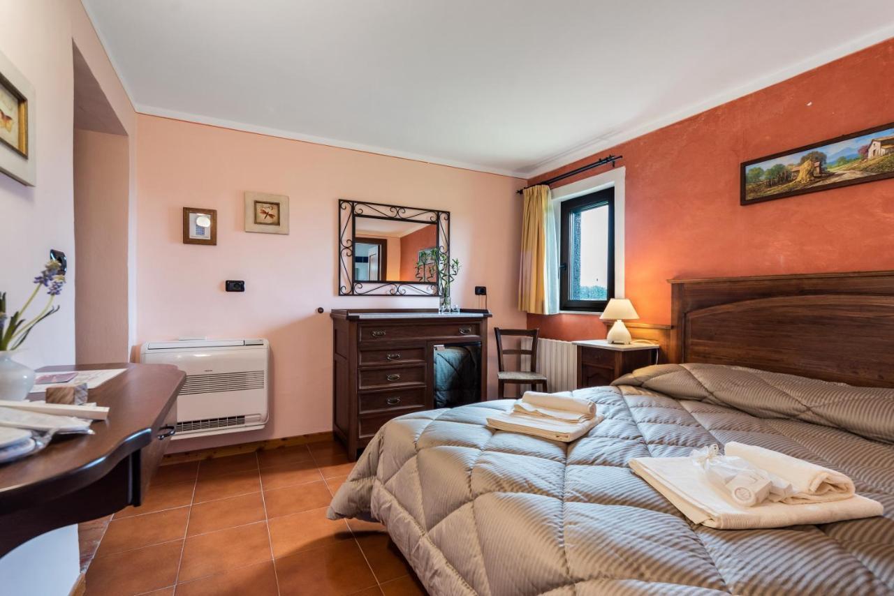 Casale Dei Gelsi Bed & Breakfast Castiglione In Teverina Luaran gambar
