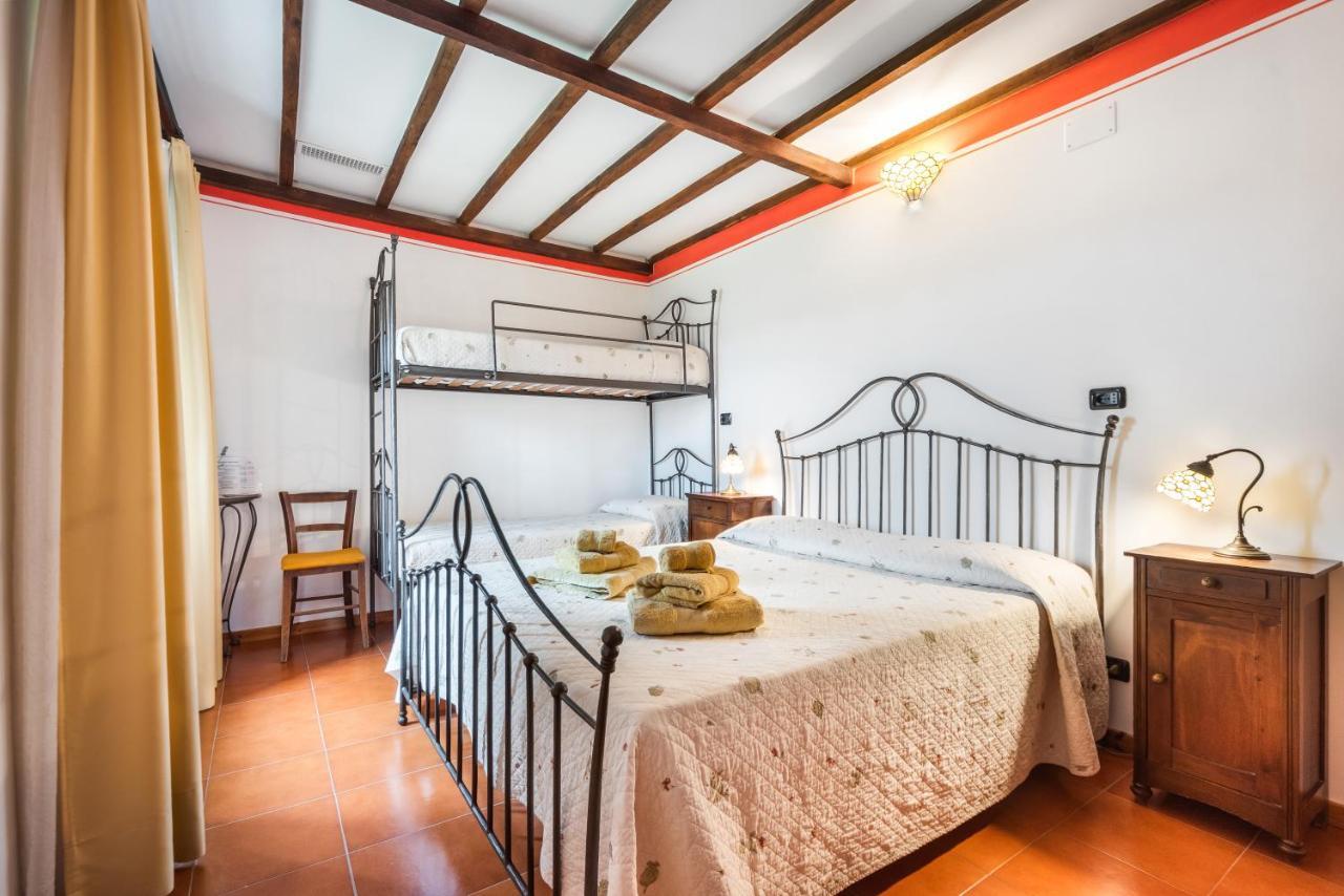 Casale Dei Gelsi Bed & Breakfast Castiglione In Teverina Luaran gambar