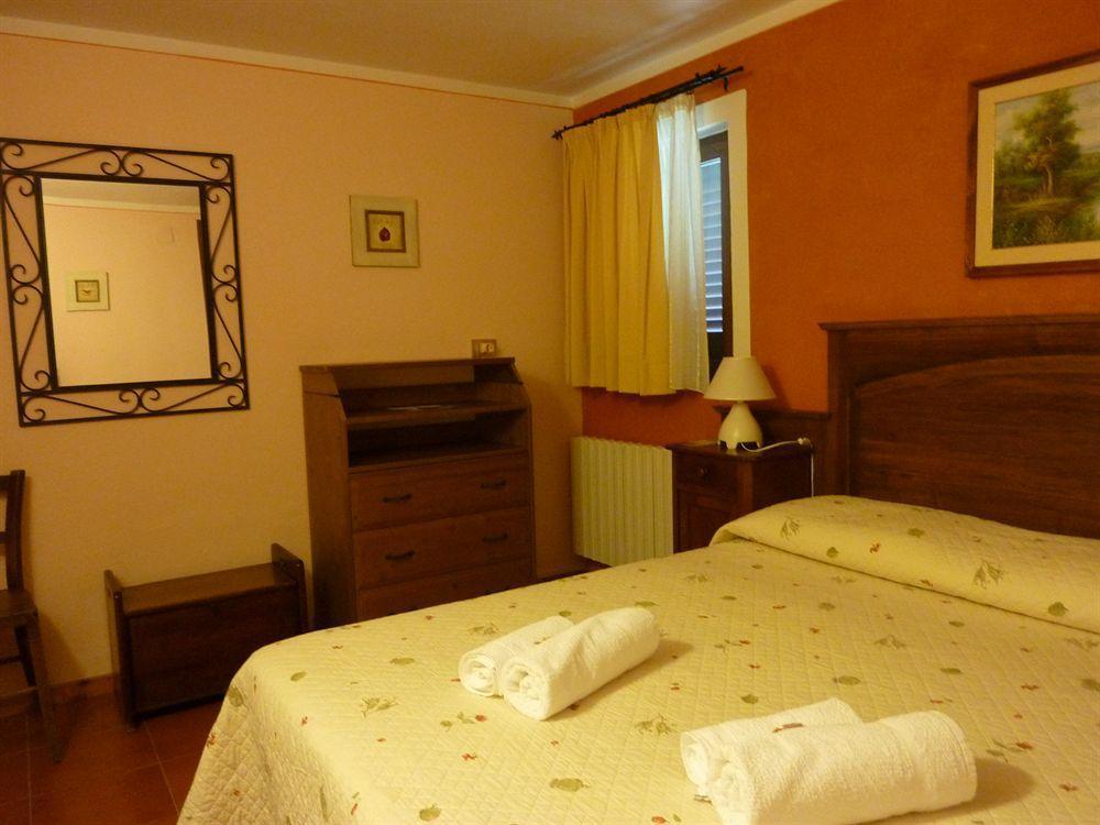 Casale Dei Gelsi Bed & Breakfast Castiglione In Teverina Luaran gambar